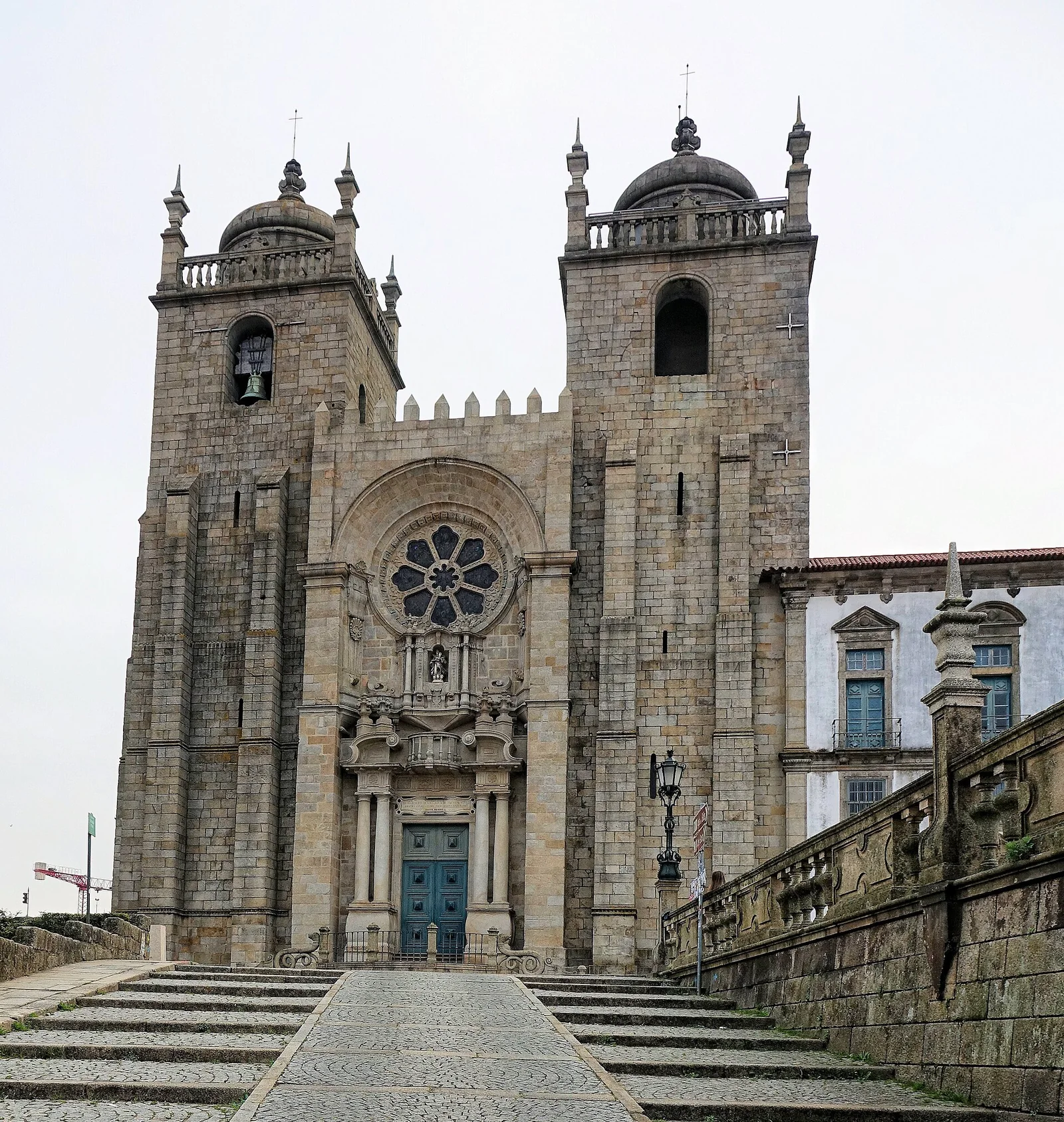 The west facade of Porto Cathedral.
